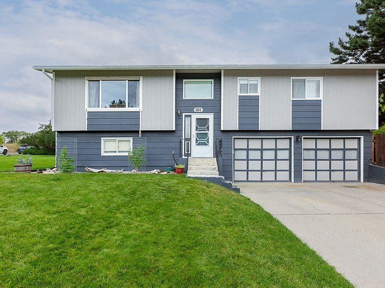 101 Oakhurst Ct photo 1
