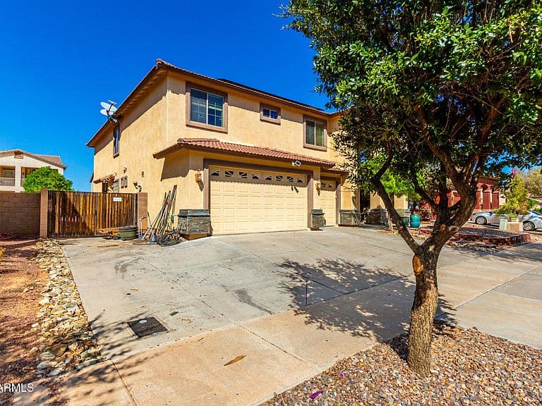15826 W MERCER Lane photo 4