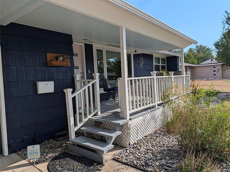 1535 Burlington Ave photo 1