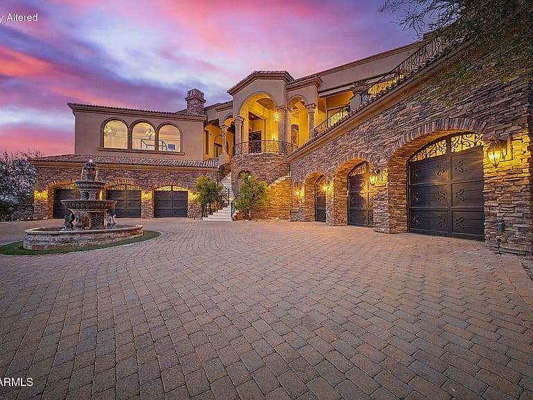 9245 N VISTA VERDE Court photo 5
