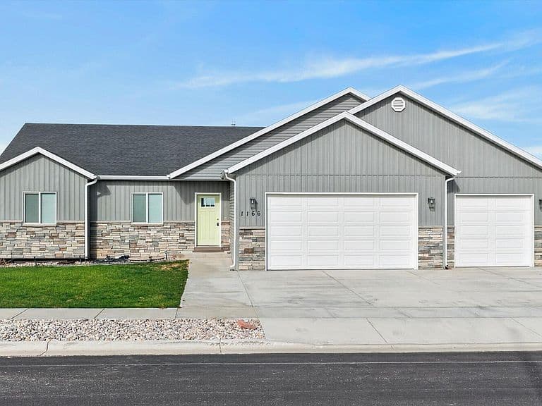 1166 Dolostone Dr photo 1