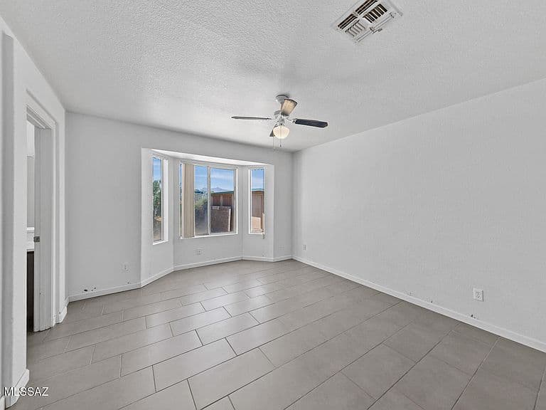 8999 E Fairway Groves Dr photo 5