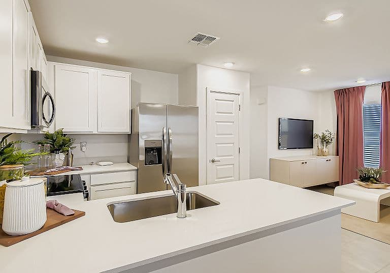 36151 W Charity Pl photo 2