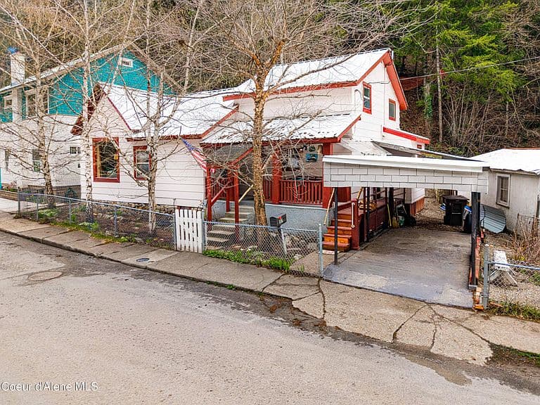 176 King St photo 2