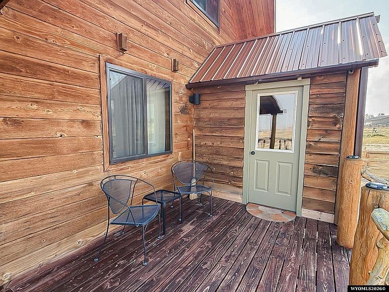 644 Mountain View Dr photo 2