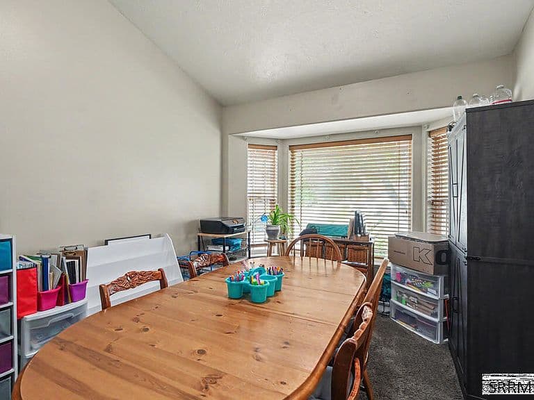 619 S Holladay Cir photo 4