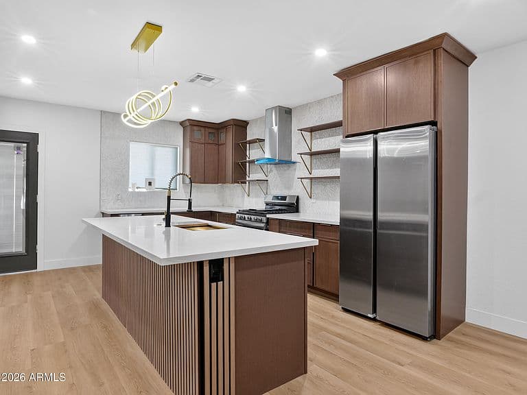3202 W GARFIELD Street photo 2
