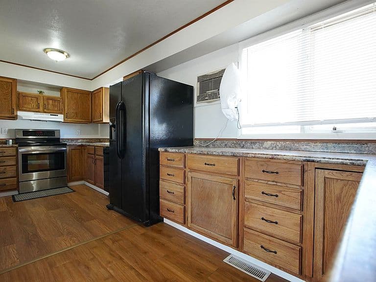 4404 Trails End photo 4