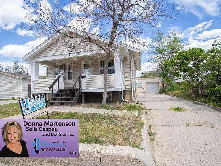 1149 S Cherry St photo 1