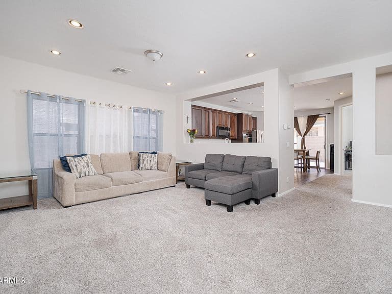 40357 W PEGGY Court photo 5