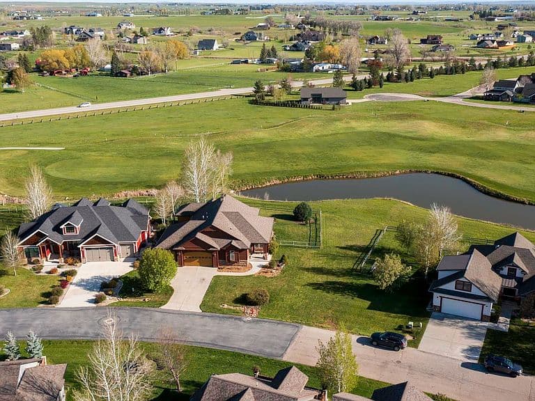 14 Green Meadows Dr photo 4