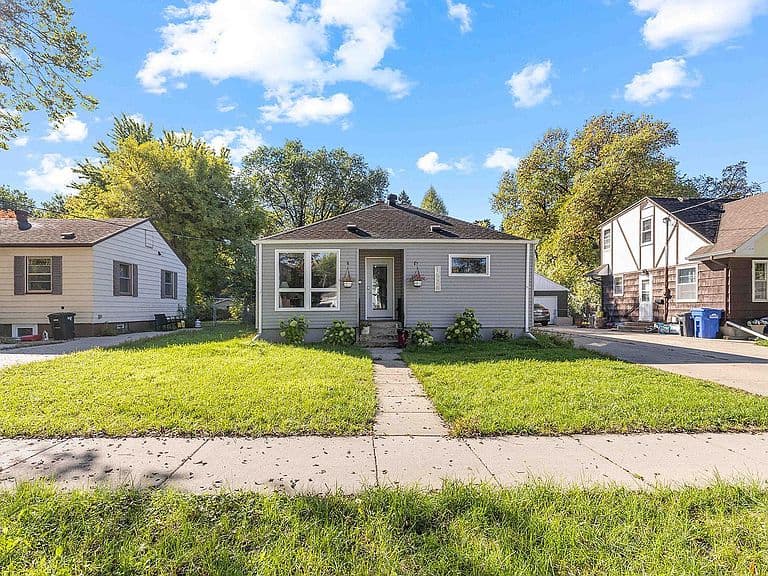 1528 8th Ave S photo 3