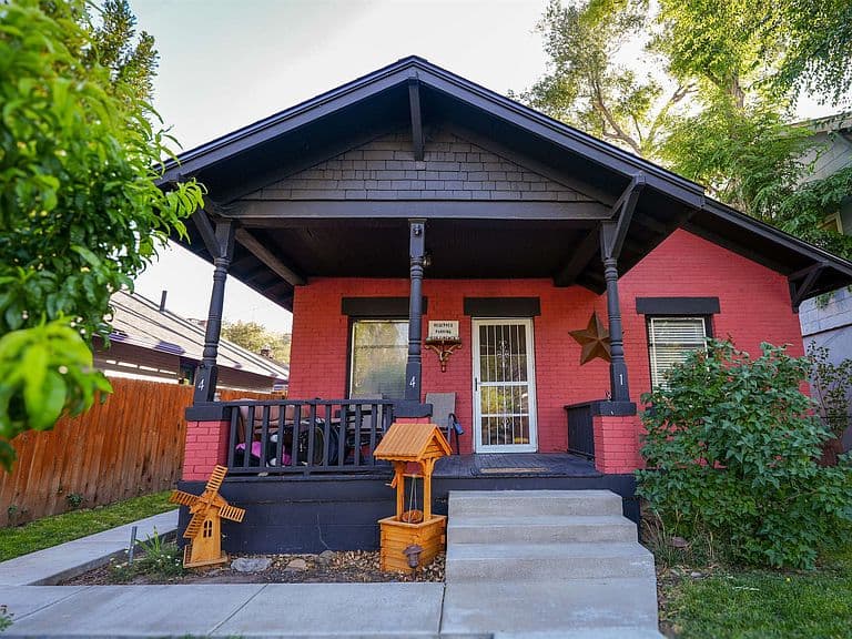 441 S Grant photo 3
