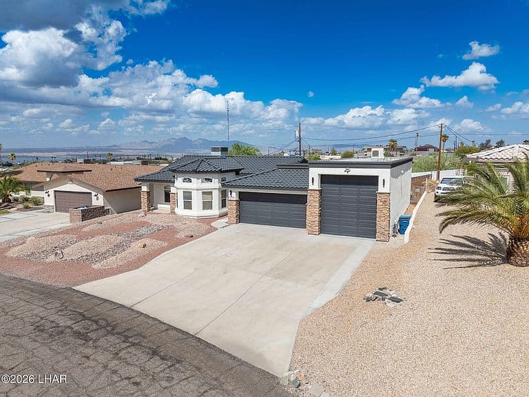 3239 Thistle Dr photo 3