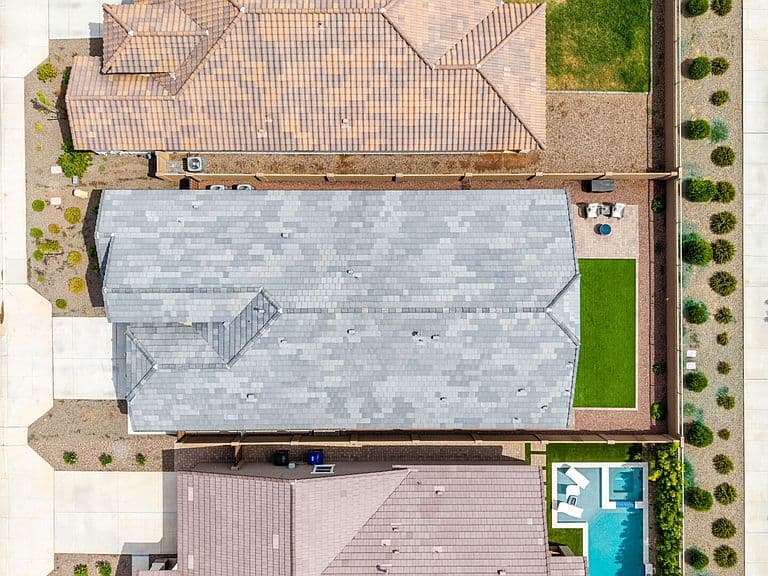 3221 E RANCHHAND Drive photo 2