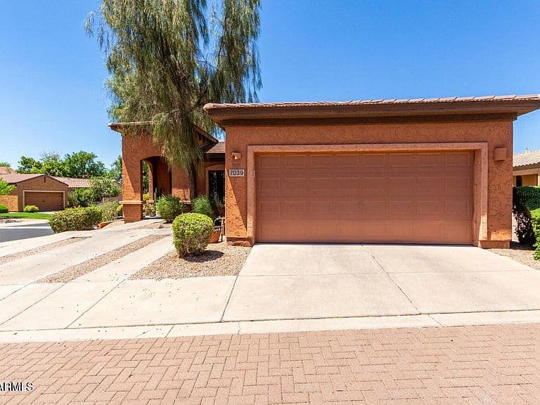 7039 S GOLFSIDE Lane photo 3