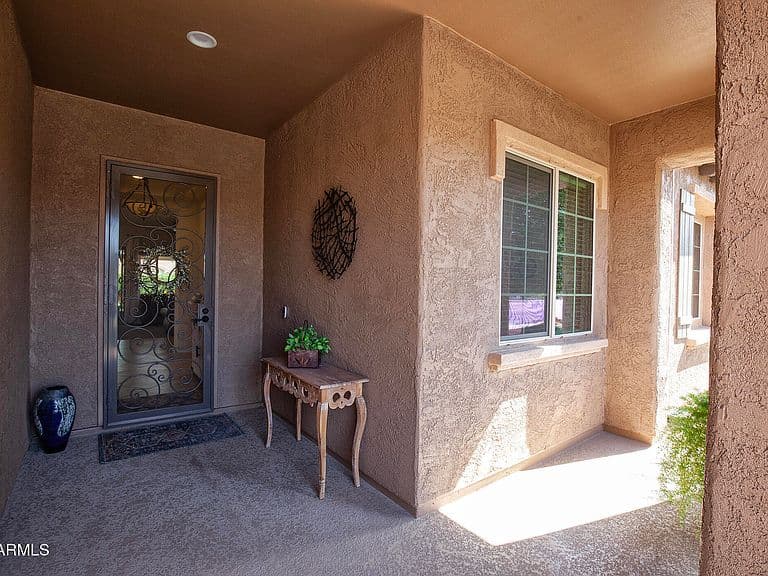 26964 W ORAIBI Drive photo 4