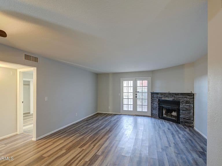 15402 N 28th Street #124 photo 3