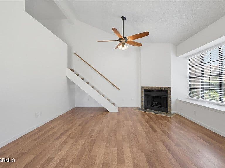 4901 E Kelton Lane #1008 photo 4