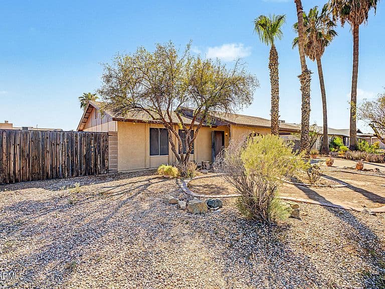 515 W GREENTREE Drive photo 3
