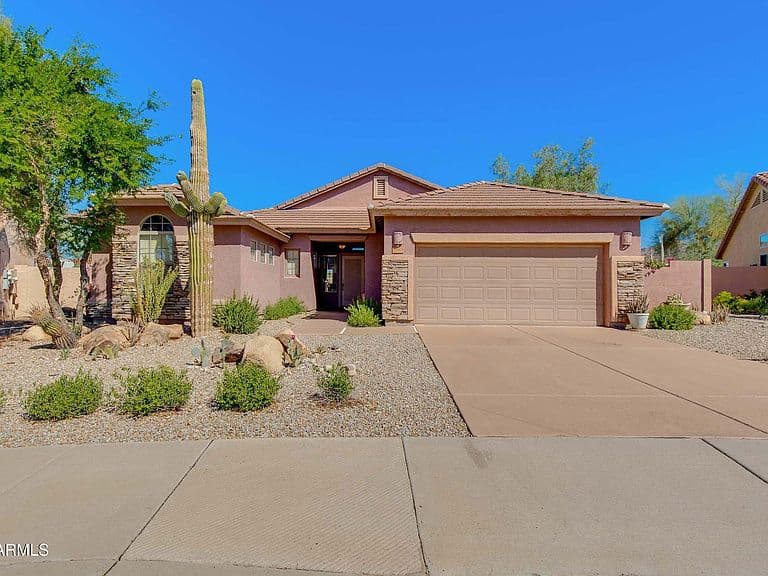 11613 S 174TH Avenue photo 1
