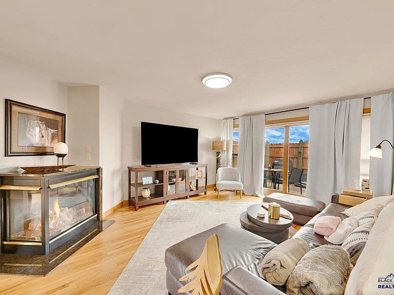 3632 City View Dr photo 5