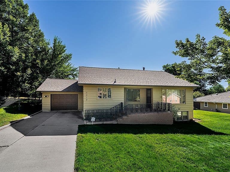 2917 Ronan Dr photo 2