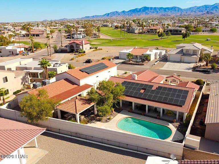 677 Avenida Laredo photo 3