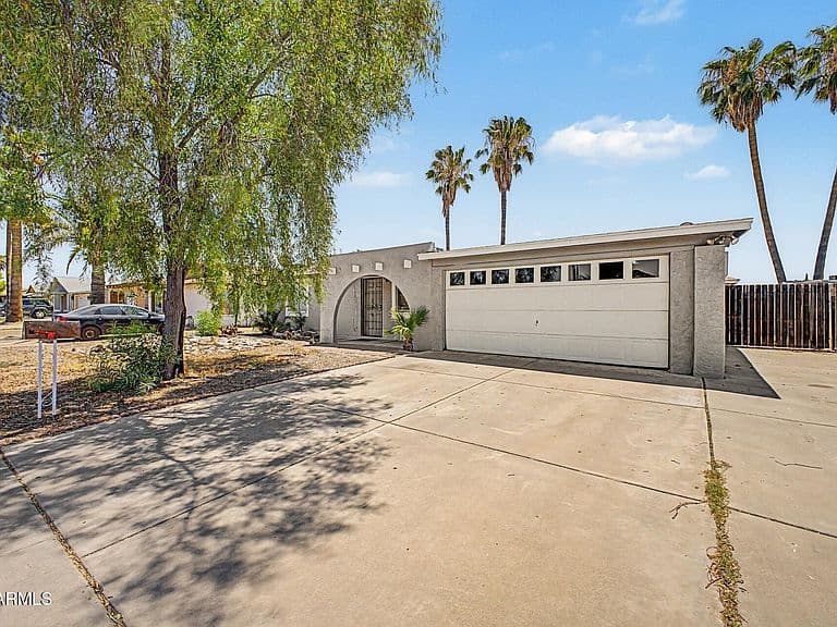 7127 W MONTEBELLO Avenue photo 1