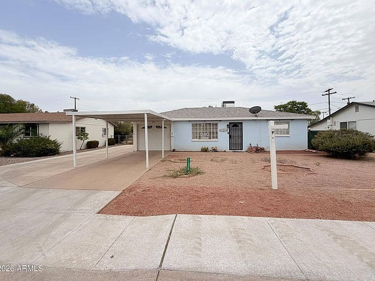 11329 W DULUTH Avenue photo 1