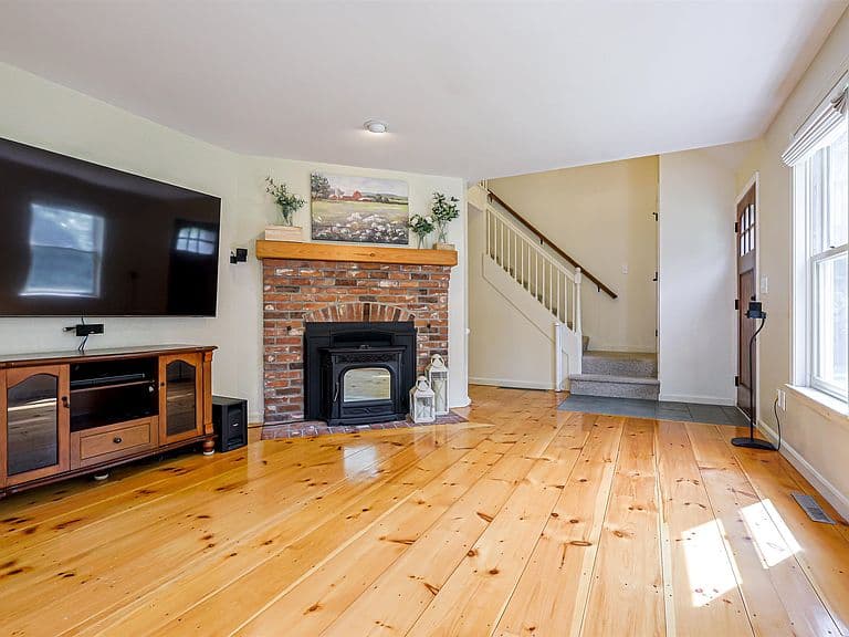 34 Rocky Pond Road photo 4