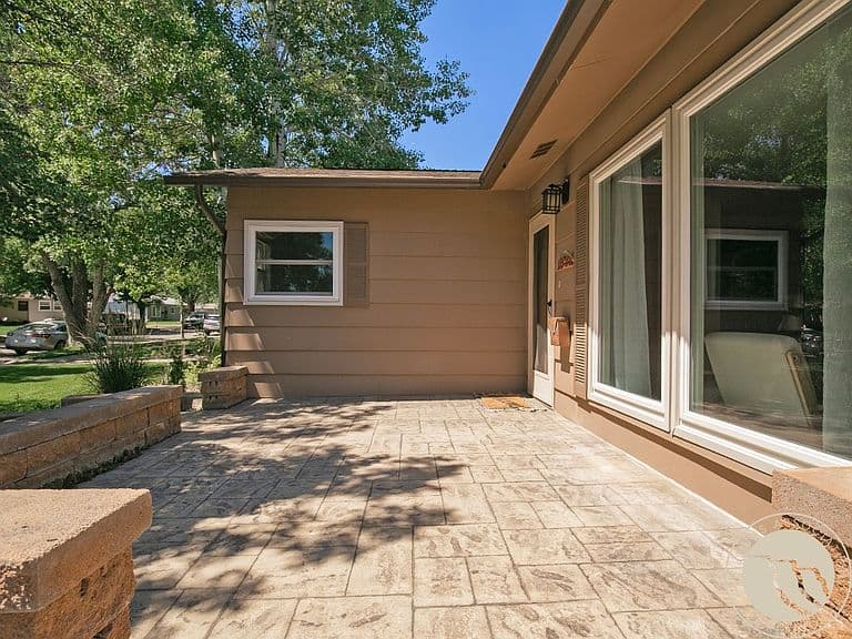 1821 Avenue D photo 5