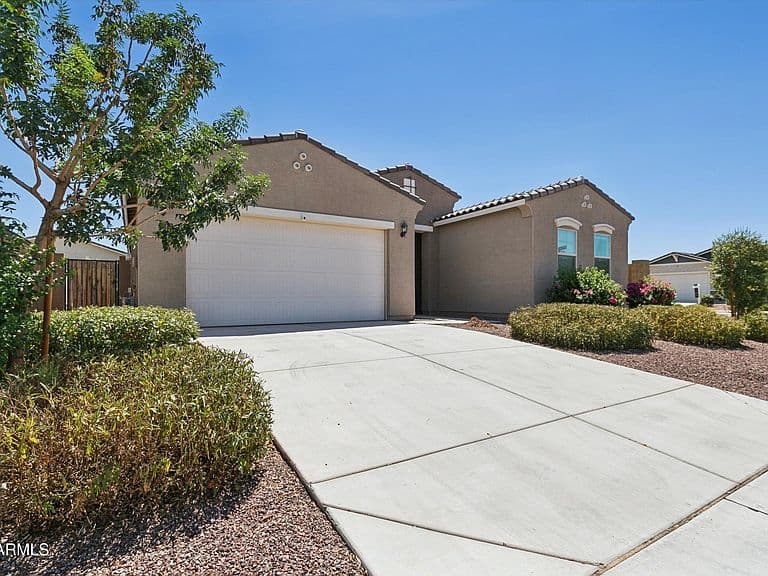 17429 W SURREY Drive photo 4