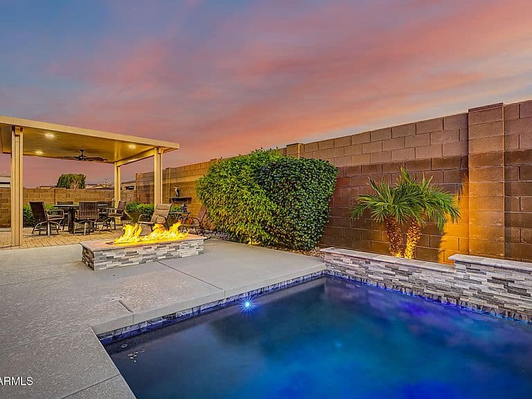 17253 W ECHO Lane photo 3