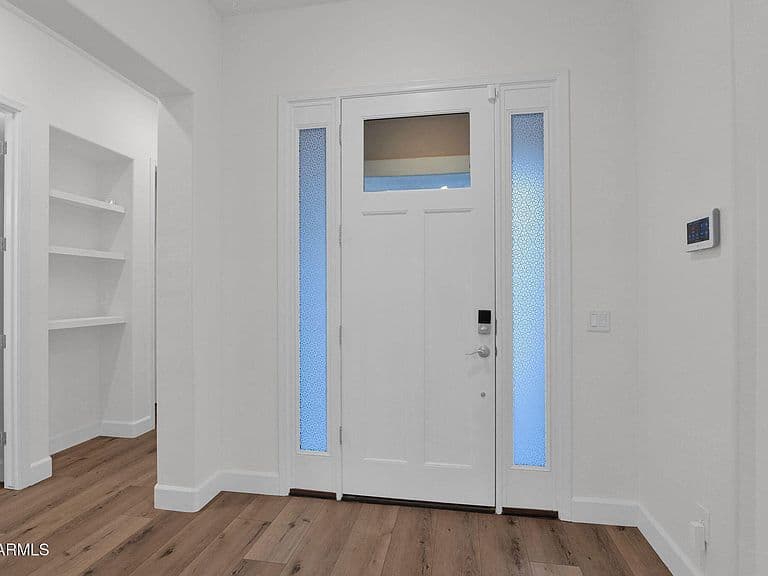 10614 E LINCOLN Avenue photo 5
