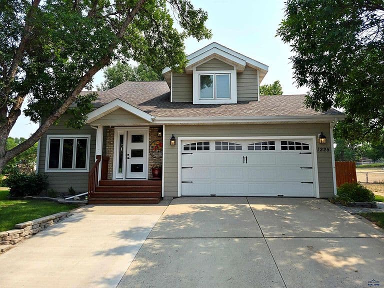 1225 Clover Ridge Ct photo 1