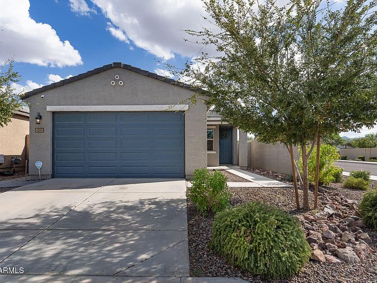 4393 W SAMANTHA Way photo 2