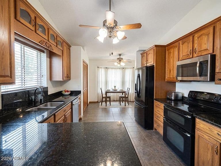 933 N SERICIN Circle photo 4