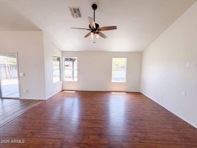 615 W MONTOYA Lane photo 3