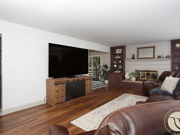 3110 Reimers Park Dr photo 5