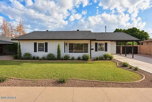 6707 E HUBBELL Street photo 1