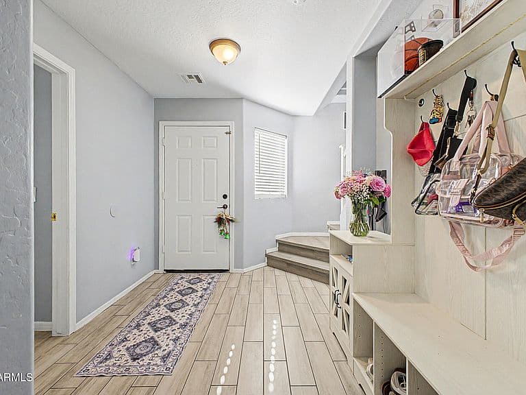 23814 W DESERT BLOOM Street photo 4