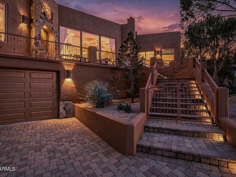 195 BLACKJACK Drive photo 2