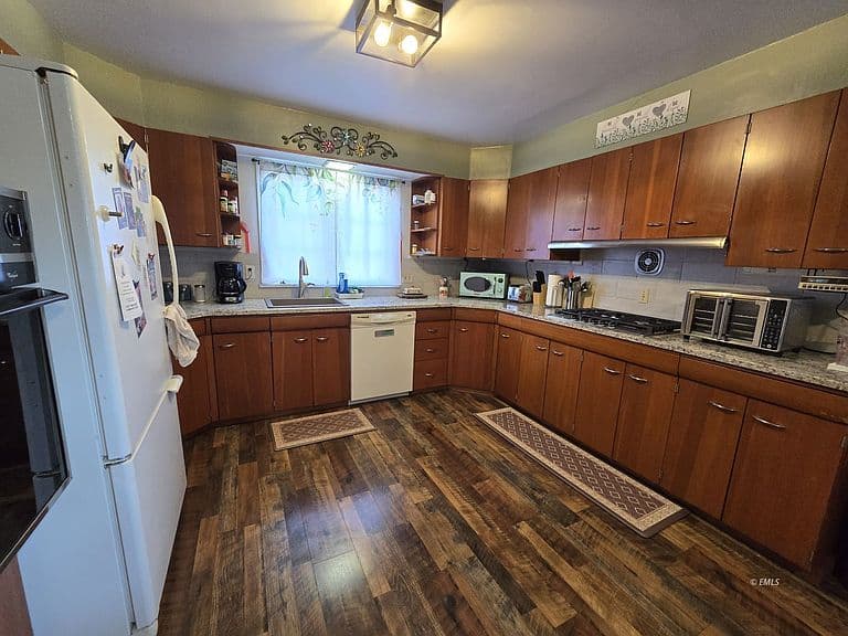 216 N Cottage Grv photo 4