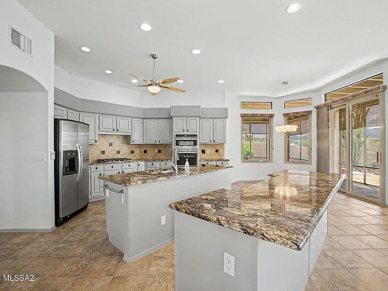 7721 N Legend Vista Pl photo 3