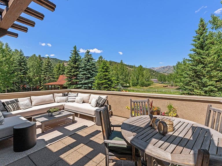 202 Chocolate Gulch Rd photo 5