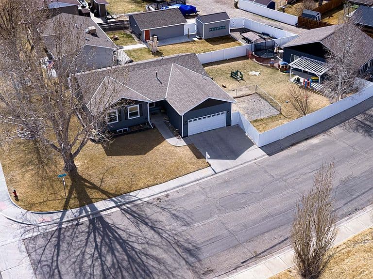 2290 Gregg Ave photo 4