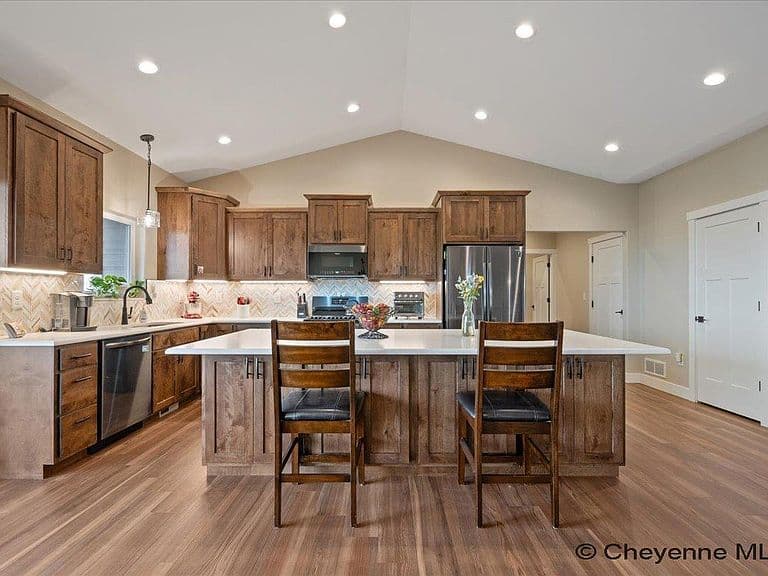 2371 Silver Gate Way photo 4
