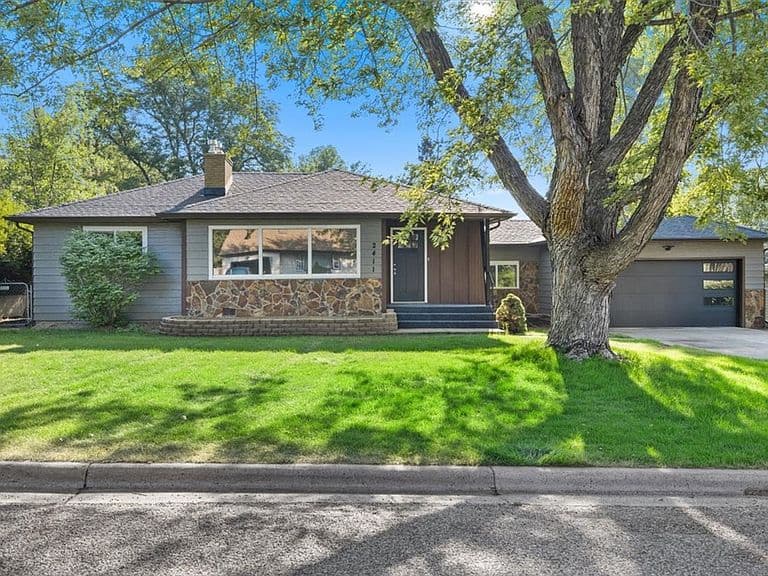2411 Patricia Ln photo 1