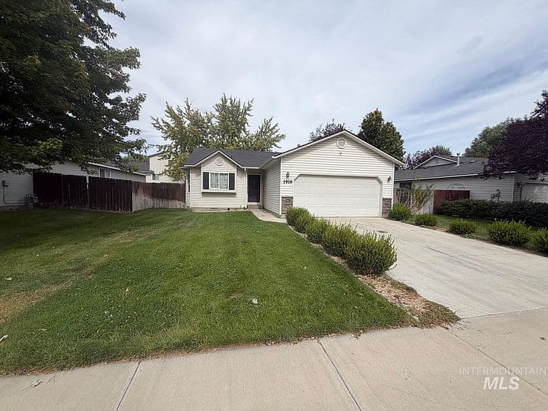 1916 W Havenwood Ave photo 2